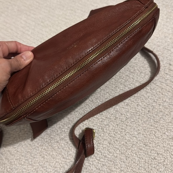 Fossil Cognac Leather Expandable Crossbody Shoulder Bag/Purse - Picture 7 of 10